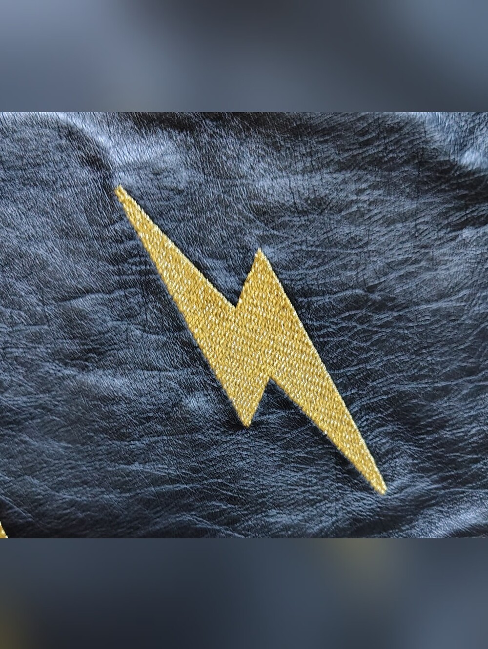 Forever 21 Retro Black Faux Leather Skirt Embroidered Gold Lightning Bolts SZ S - Picture 7 of 11